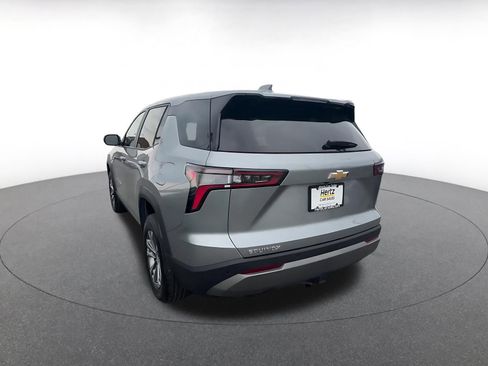 Used 2025 Chevrolet Equinox LT FWD image 11