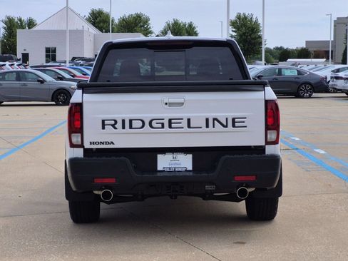 Used 2024 Honda Ridgeline Black Edition image 7