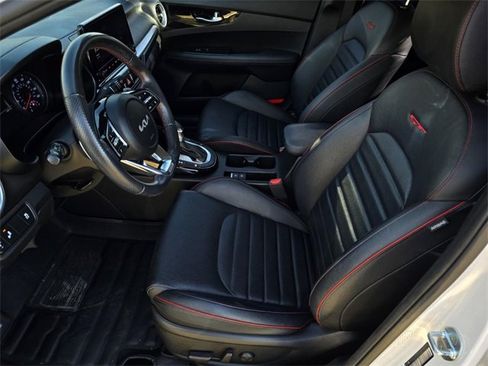 Used 2023 Kia Forte GT w/ GT2 Package image 21