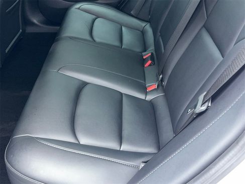 Used 2021 Tesla Model 3 Standard Range Plus image 44