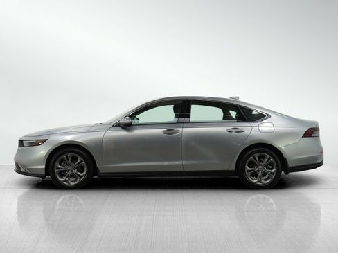 Used 2024 Honda Accord EX image 2