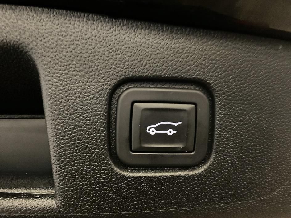 Used 2024 Chevrolet Blazer EV RS AWD/4WD image 16