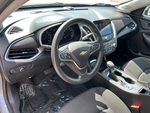 Used 2024 Chevrolet Malibu LT FWD image 22