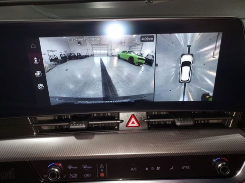 Used 2025 Kia Sportage SX image 23