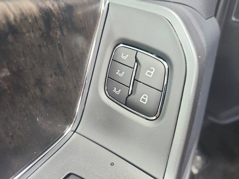 New 2026 Ford F350 Lariat AWD/4WD image 13