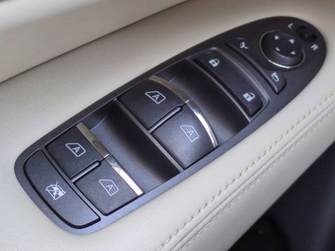 Used 2019 INFINITI QX60 Luxe w/ Essential Package image 25