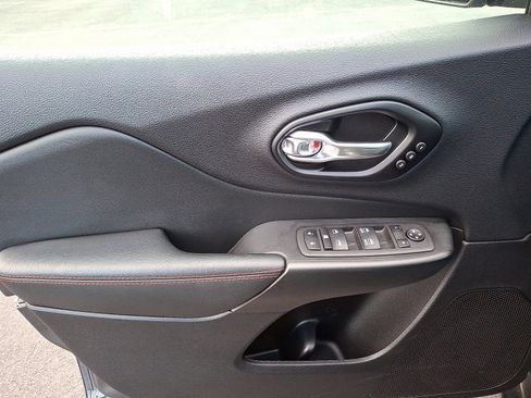 Certified 2022 Jeep Cherokee Trailhawk w/ Sound & Nav Group image 12