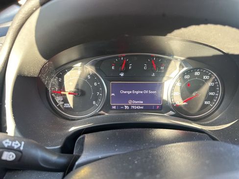 Used 2023 GMC Terrain SLT AWD/4WD image 6