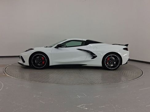 Used 2021 Chevrolet Corvette 3LT w/ Z51 Performance Package image 2