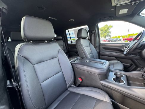 Used 2022 Chevrolet Suburban Z71 AWD/4WD image 13
