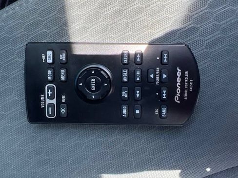 Used 2017 RAM 1500 Express AWD/4WD image 29