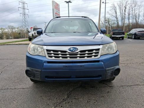 Used 2011 Subaru Forester 2.5X Premium image 2