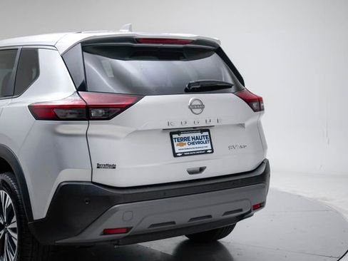 Used 2023 Nissan Rogue SV AWD/4WD image 5