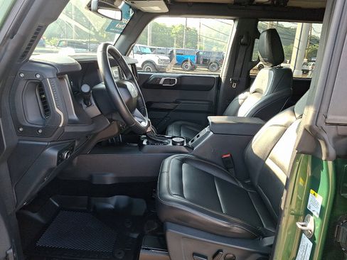 Used 2025 Ford Bronco Badlands AWD/4WD image 13