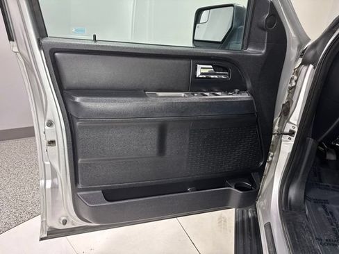 Used 2017 Ford Expedition EL XL w/ Equipment Group 101A AWD/4WD image 10
