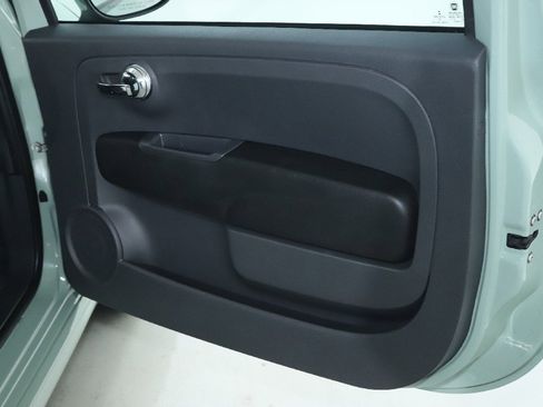 Used 2015 FIAT 500 Sport image 24