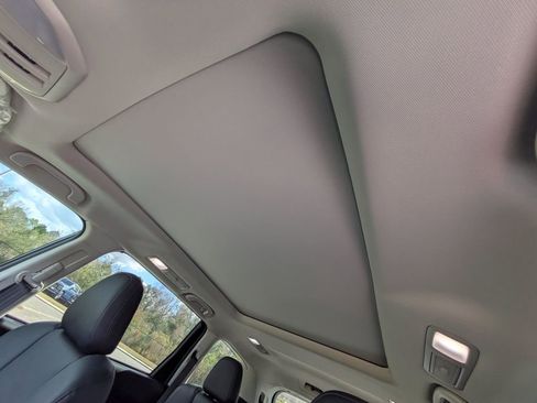 Used 2025 Subaru Ascent Bronze Edition image 21