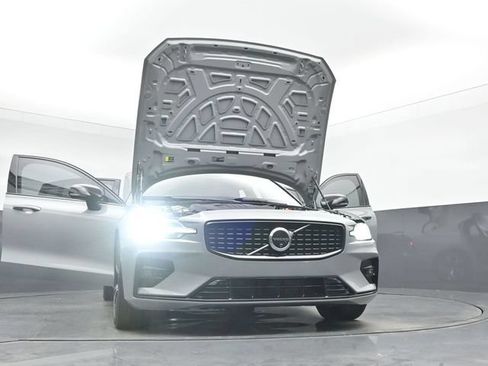 Used 2025 Volvo S60 B5 Plus FWD image 52