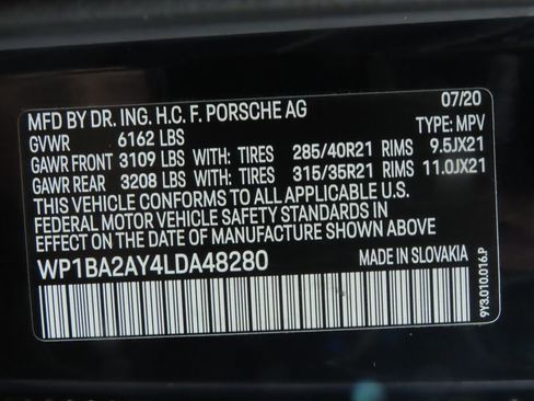 Used 2020 Porsche Cayenne image 36