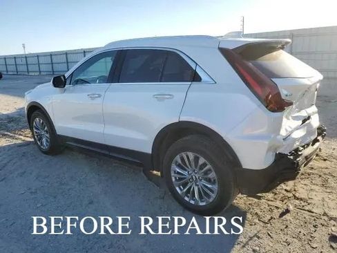 Used 2024 Cadillac XT4 Premium Luxury w/ Technology Package FWD image 42