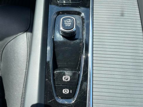 Used 2024 Volvo XC60 B5 Core AWD/4WD image 22
