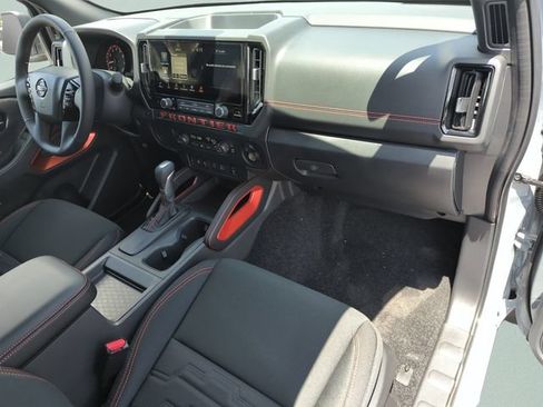 New 2026 Nissan Frontier Pro-X w/ Tow Package RWD image 18