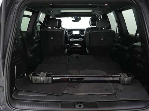 Used 2024 Jeep Wagoneer Series II image 9