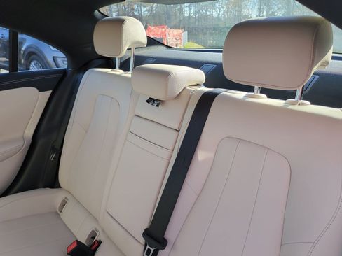 Used 2023 Mercedes-Benz CLA 250 image 32