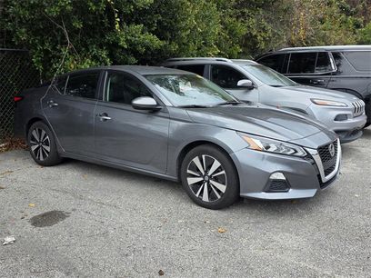 Used 2021 Nissan Altima 2.5 SV