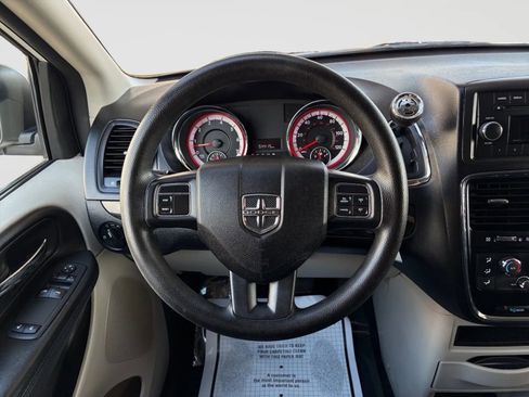 Used 2012 Dodge Grand Caravan SE FWD image 56