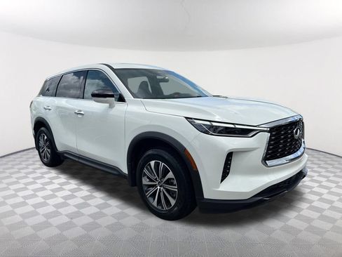 Used 2023 INFINITI QX60 Pure FWD image 3