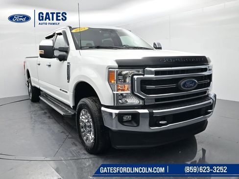 Used 2022 Ford F250 Lariat w/ Chrome Package image 2