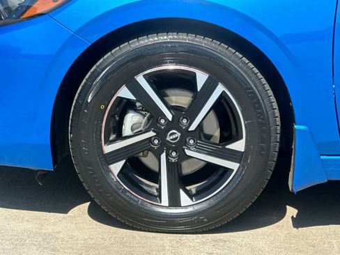 Used 2024 Nissan Sentra SV FWD image 26