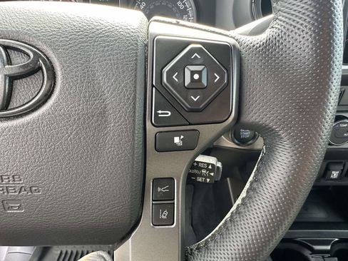 Used 2021 Toyota Tacoma TRD Off-Road w/ Technology Package image 31