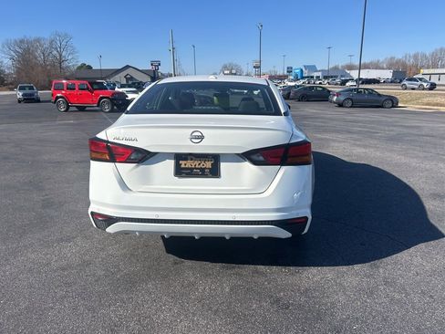 Used 2025 Nissan Altima 2.5 SV image 5
