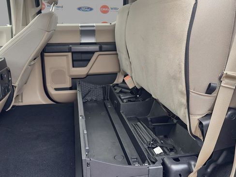 Used 2019 Ford F250 XLT w/ XLT Premium Package image 8