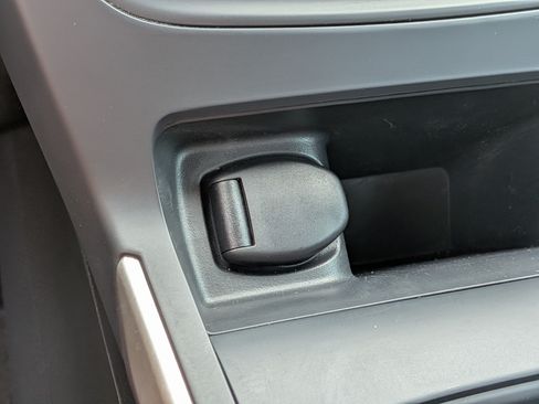 Used 2019 Nissan Sentra SV w/ Protection Package FWD image 30