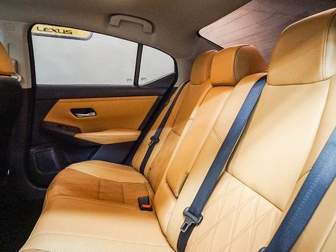 Used 2023 Nissan Sentra SV w/ SV Premium Package image 20