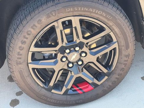 Used 2021 Chevrolet Traverse Premier w/ Redline Edition AWD/4WD image 11