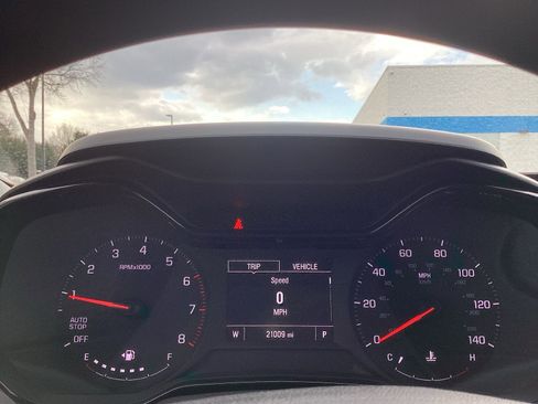 Used 2025 Chevrolet Trax LS image 8