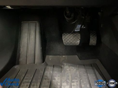 Used 2024 Audi Q4 e-tron Premium image 83