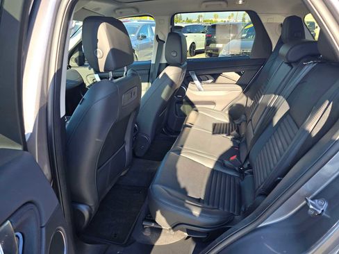 Used 2025 Land Rover Discovery Sport S image 16
