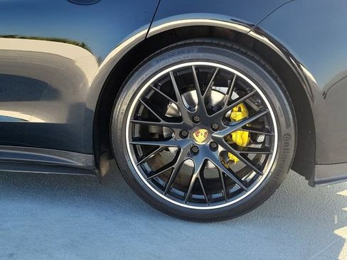 Used 2018 Porsche Panamera 4 AWD/4WD image 12