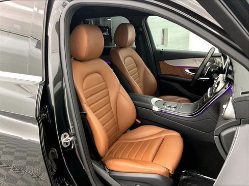 Certified 2022 Mercedes-Benz GLC 43 AMG 4MATIC image 6