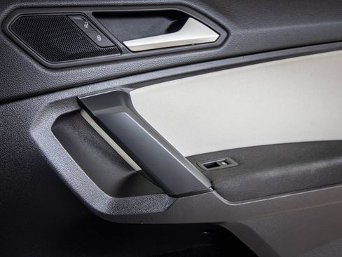 Used 2019 Volkswagen Tiguan S w/ Driver Assistance Package AWD/4WD image 19
