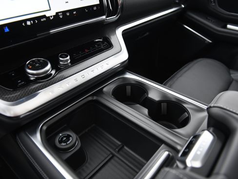 New 2026 Ford Expedition Platinum w/ Stealth Performance Package AWD/4WD image 19