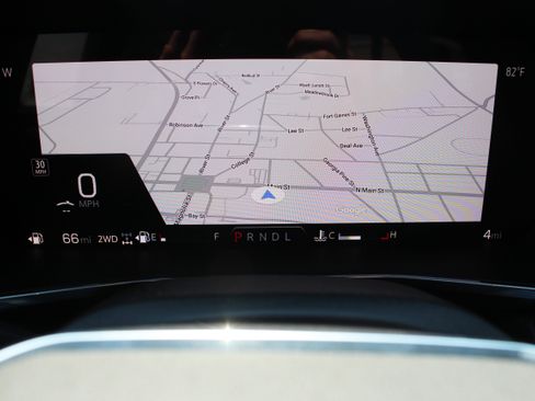 New 2025 GMC Canyon Elevation w/ Convenience Package image 31