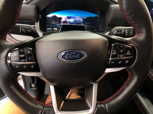 Used 2025 Ford Explorer ST-Line w/ Premium Package AWD/4WD image 13