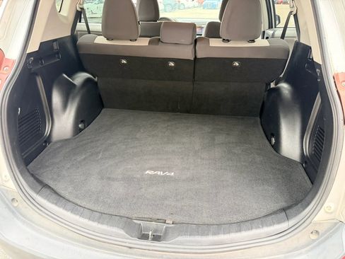 Used 2013 Toyota RAV4 XLE FWD image 19