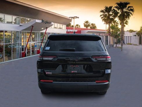 New 2026 Jeep Grand Cherokee L Limited image 4